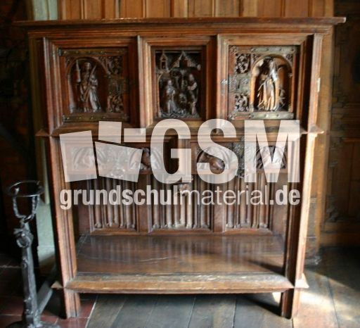 Stollenschrank-um1500-1.jpg